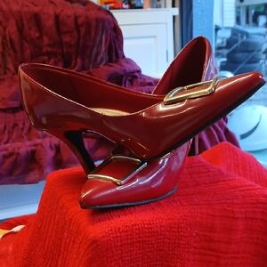 #10~~Predictions Shiny Red Heels with Gold Accents